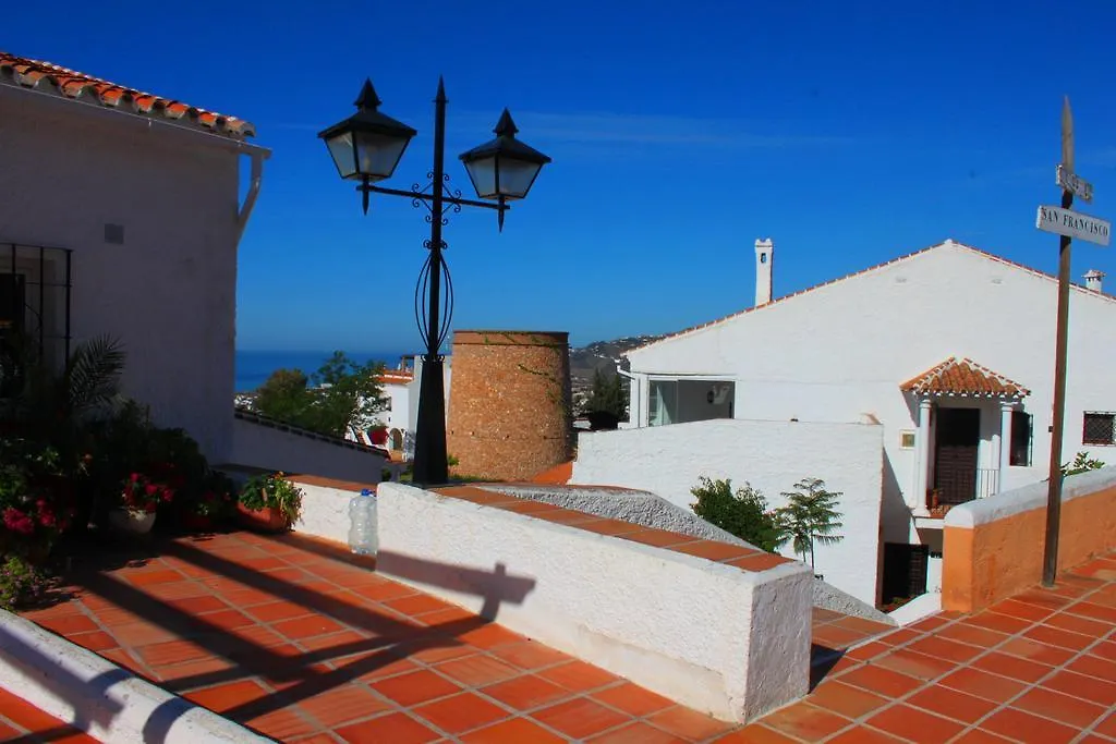 El Capistrano Nerja Guy P. Way Apartment